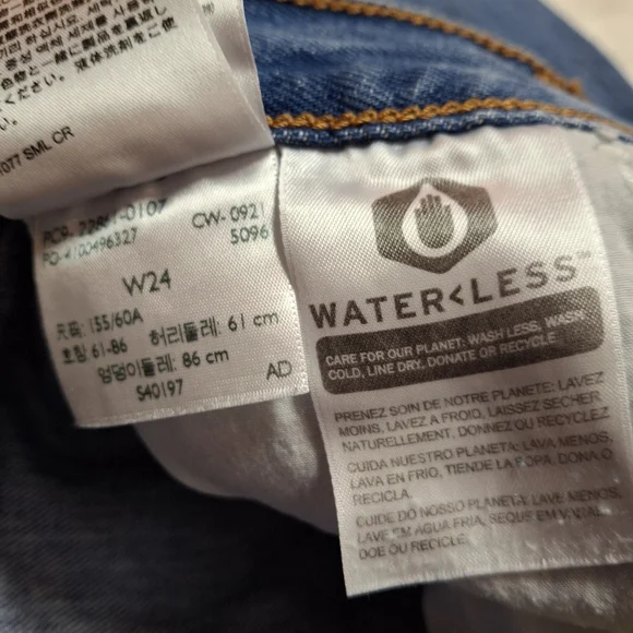 Levi's Wedgie Blue Denim Straight Tapered Leg Distressed Jeans Women Size 24 - Picture 15 of 16